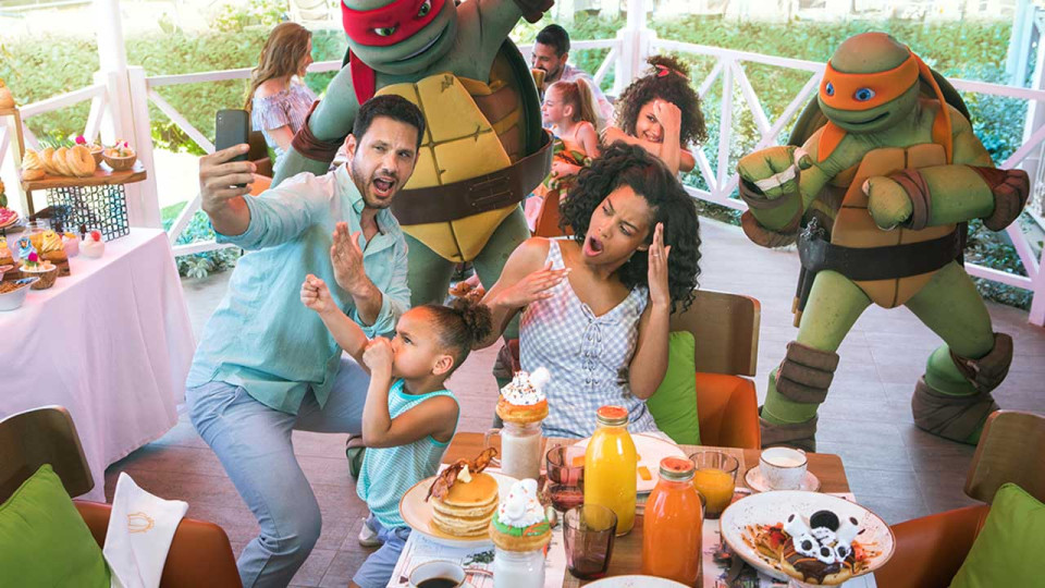 Nickelodeon Hotel Resorts Character Experiences